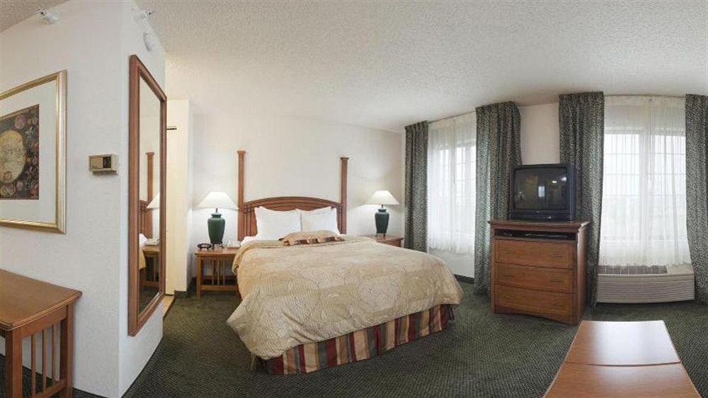Candlewood Suites Eagan - Mall Of America Area By Ihg Exteriör bild