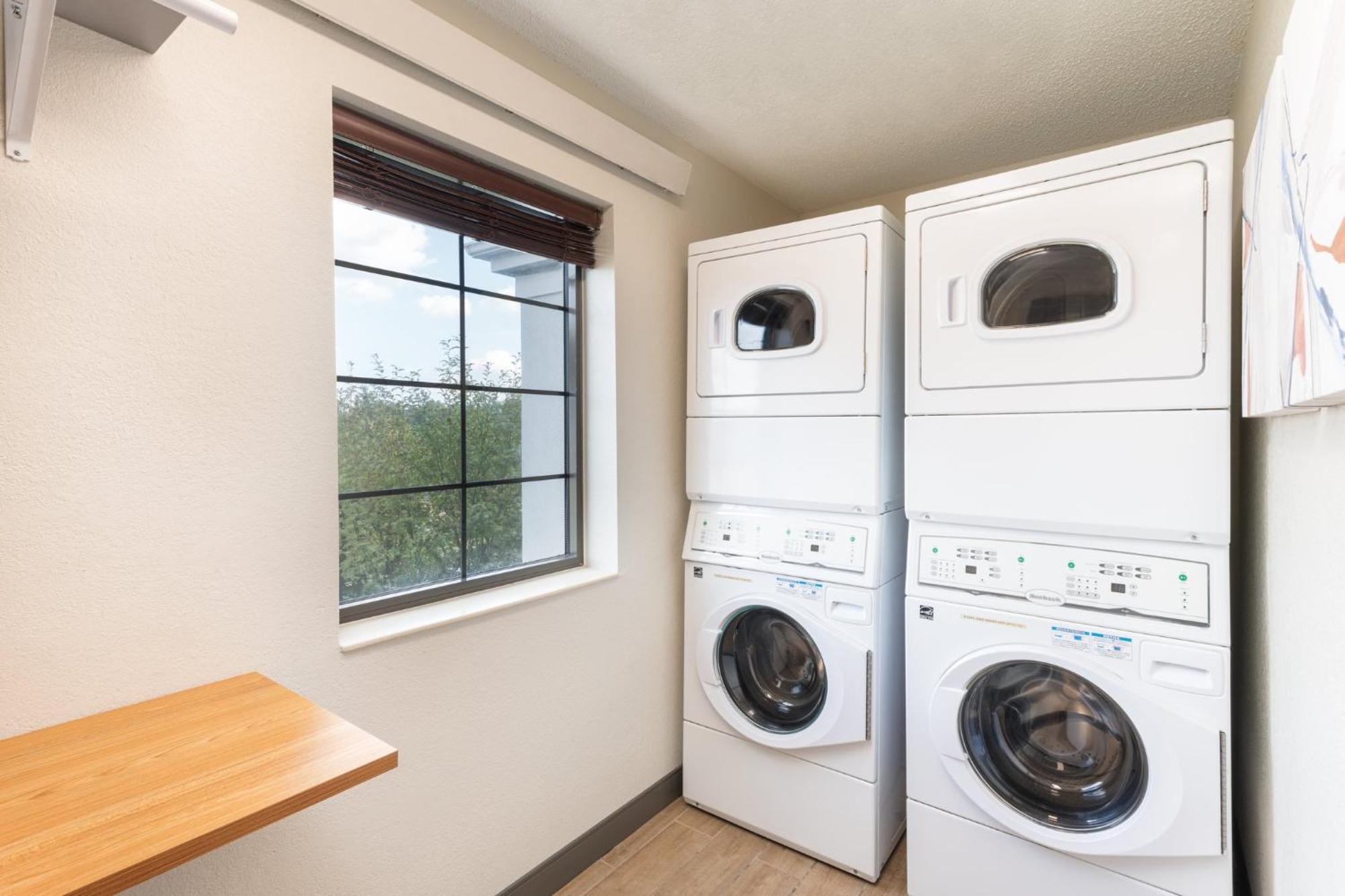 Candlewood Suites Eagan - Mall Of America Area By Ihg Exteriör bild